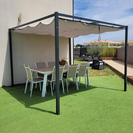 Holiday home Maison De Avec Piscine Pres De Montpellier