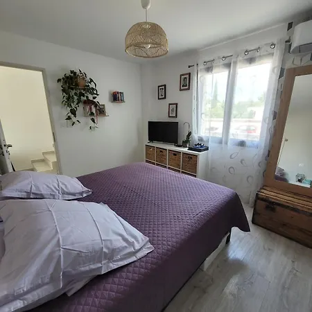 Holiday home Maison De Avec Piscine Pres De Montpellier Saint-Drezery