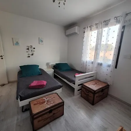 Holiday home Maison De Avec Piscine Pres De Montpellier Saint-Drezery