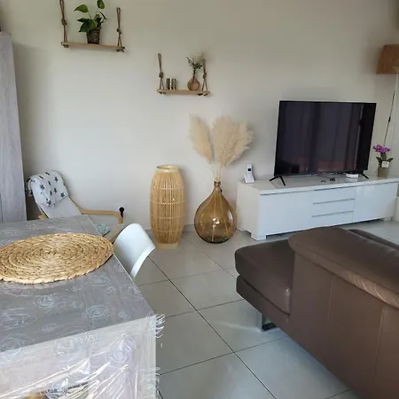 Holiday home Maison De Avec Piscine Pres De Montpellier