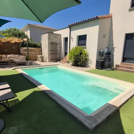 בית נופש Les Trois Ailes-maison De Avec Piscine Saint-Drezery