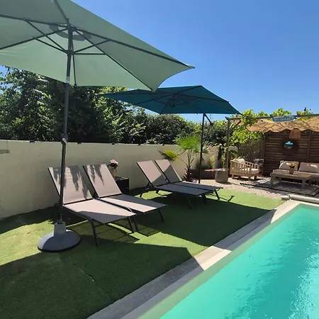 בית נופש Les Trois Ailes-maison De Avec Piscine Saint-Drezery